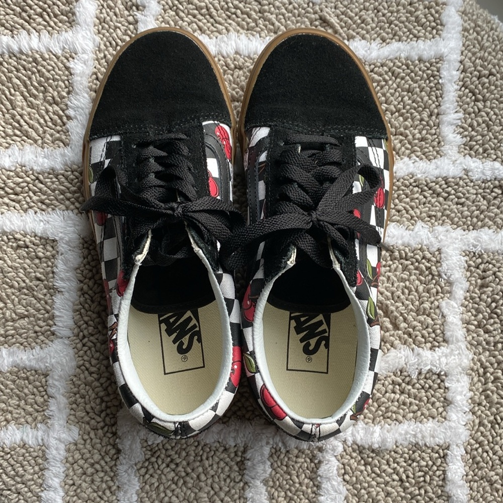 Cherry Vans 🍒 - Picture 4 of 5